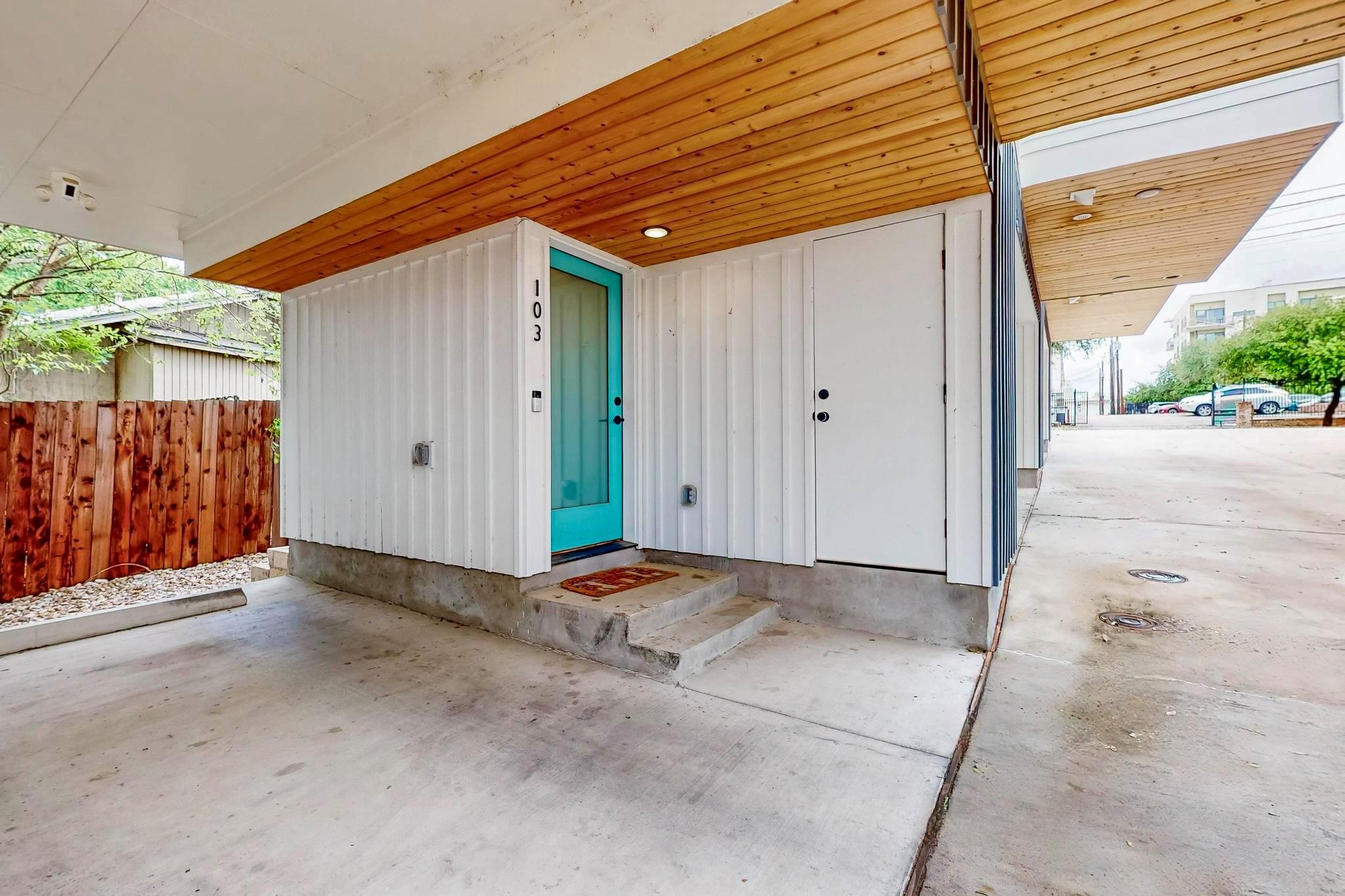913 Duncan Ln # 103, Austin, TX 78705