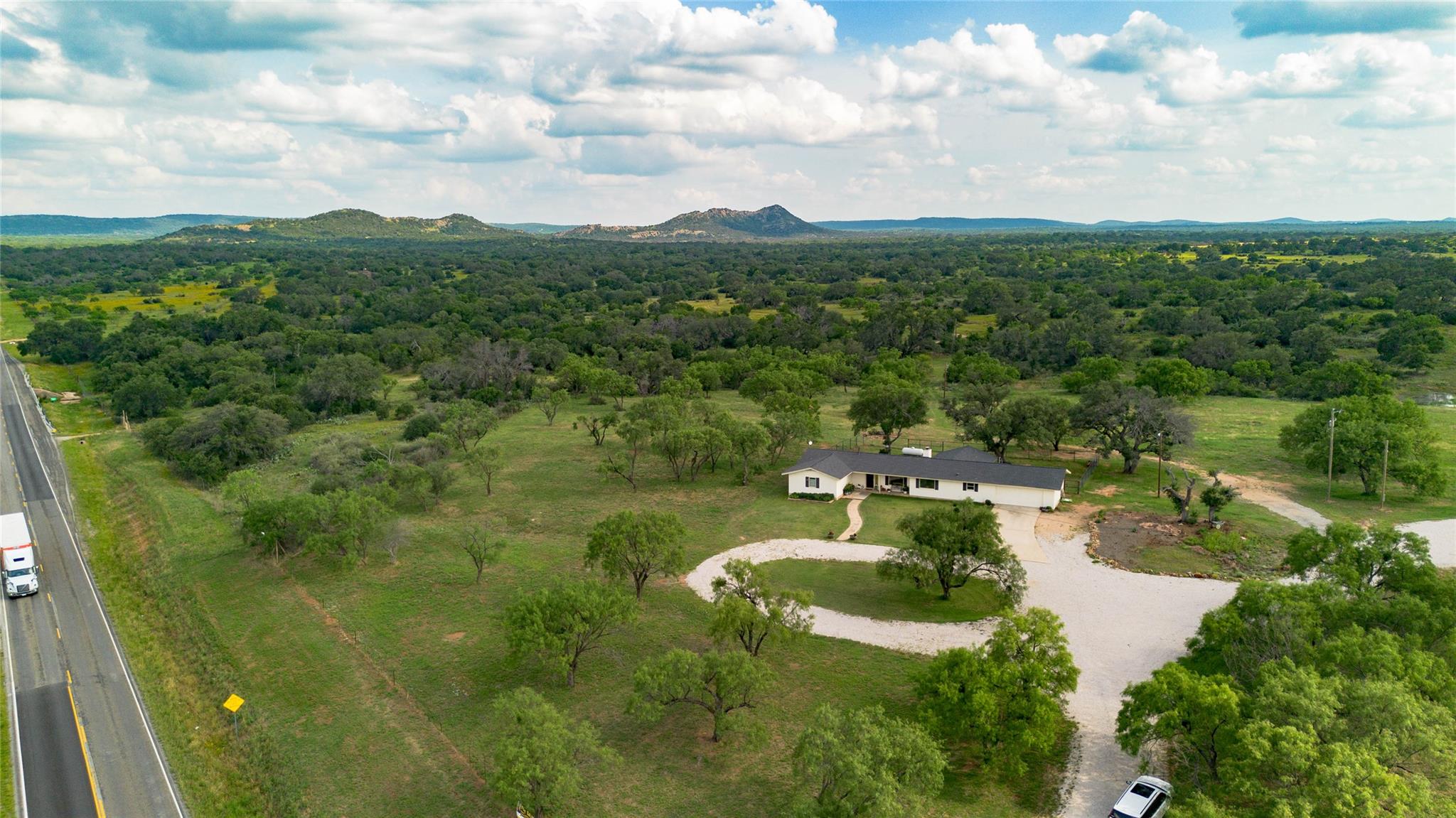 2340 E State Highway 71, Llano, TX 78643