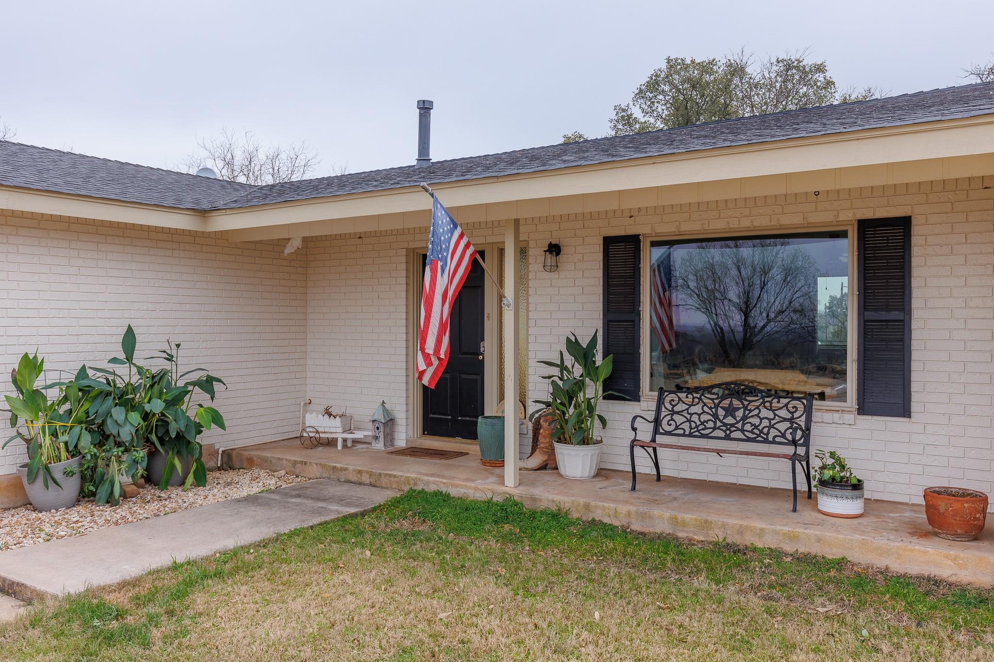 2340 E State Highway 71, Llano, TX 78643