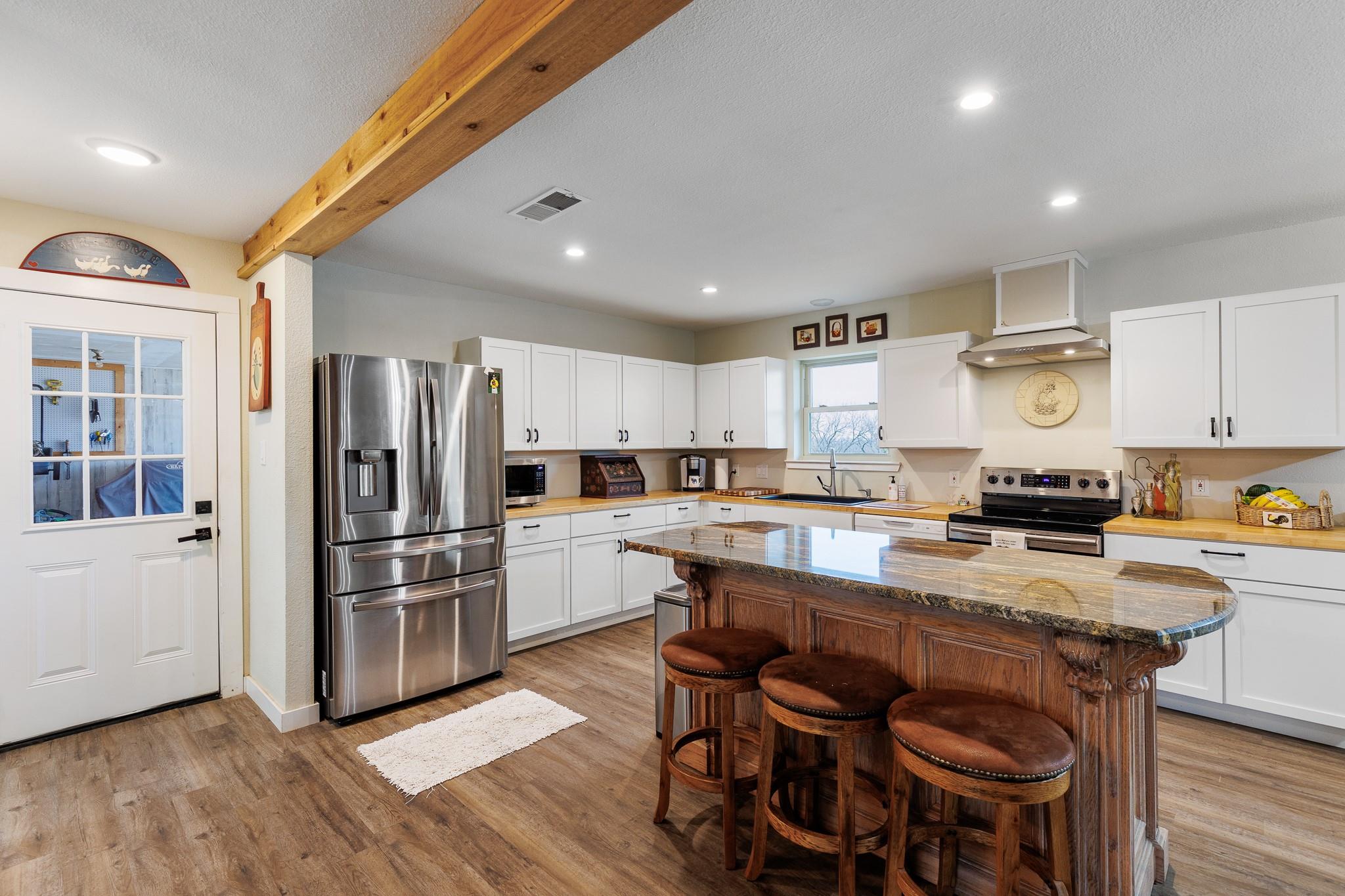 2340 E State Highway 71, Llano, TX 78643