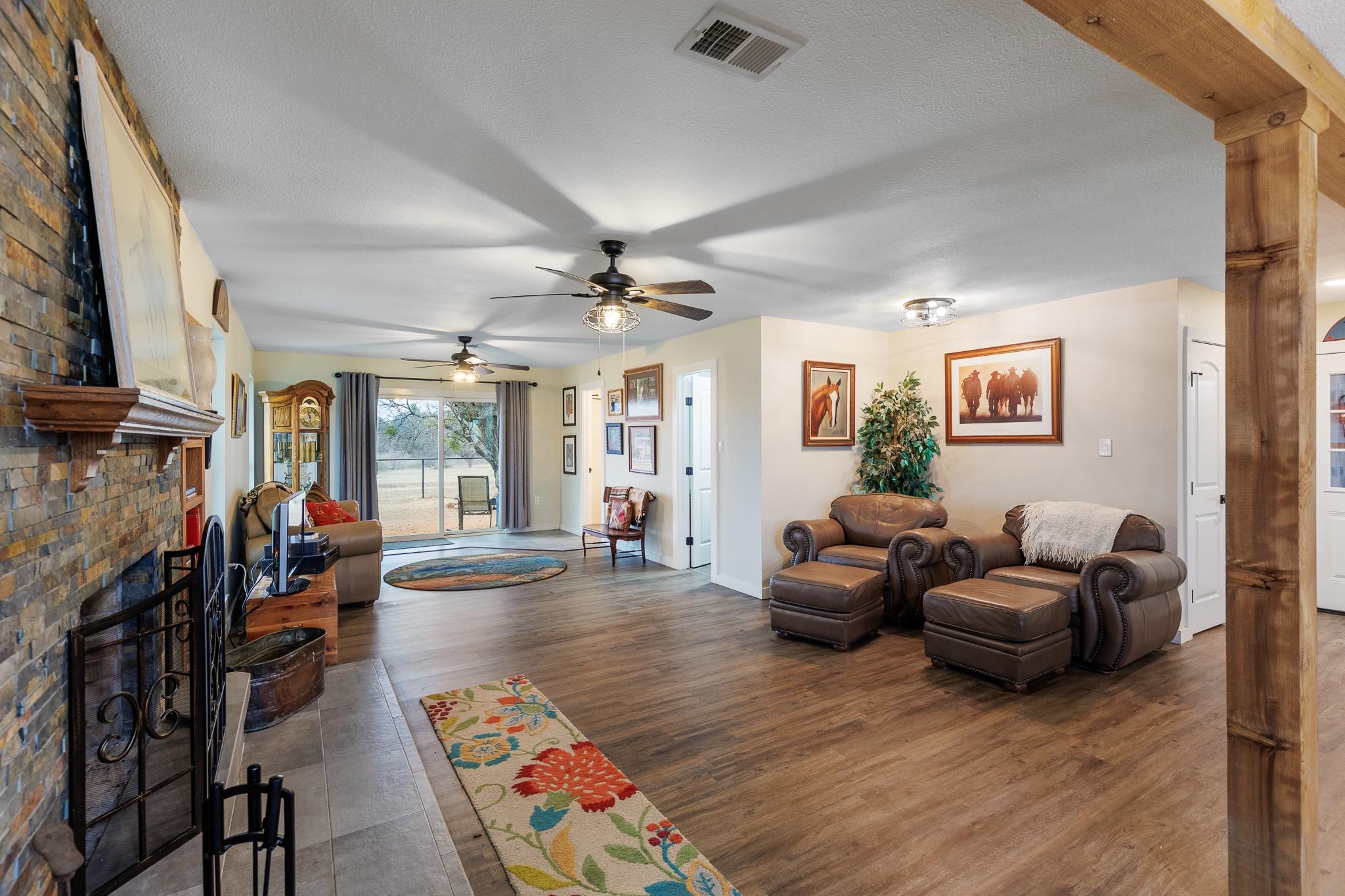 2340 E State Highway 71, Llano, TX 78643