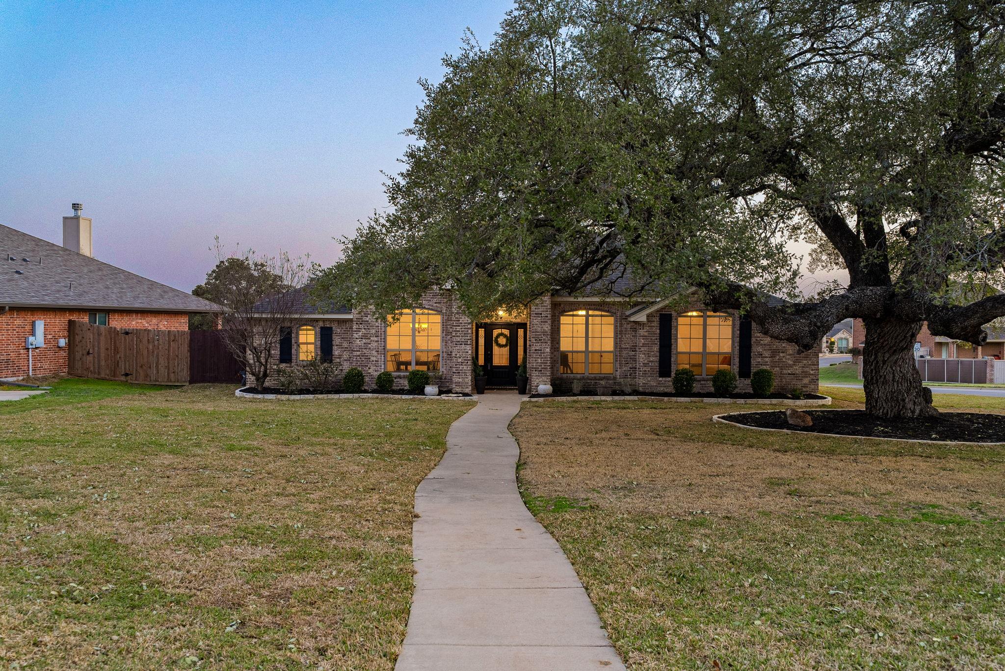 1859 Lacy Ridge Dr, Belton, TX 76513
