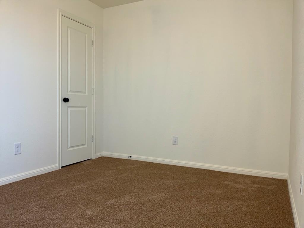2002 W 2nd St # 1302, Taylor, TX 76574