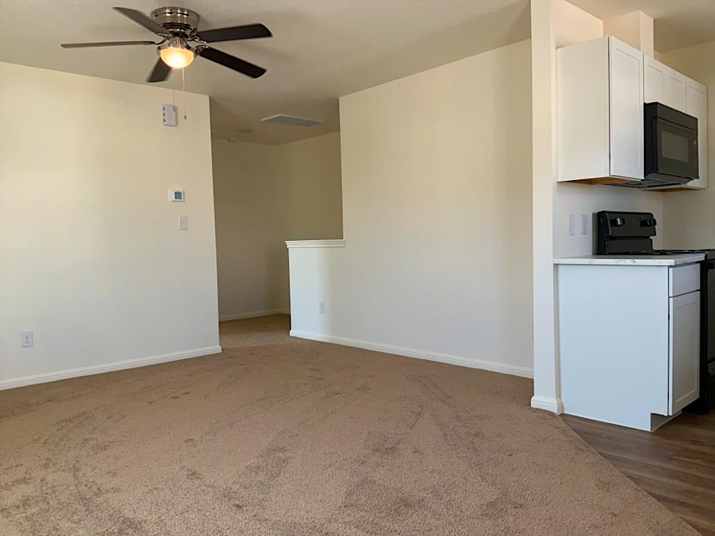 2002 W 2nd St # 1302, Taylor, TX 76574