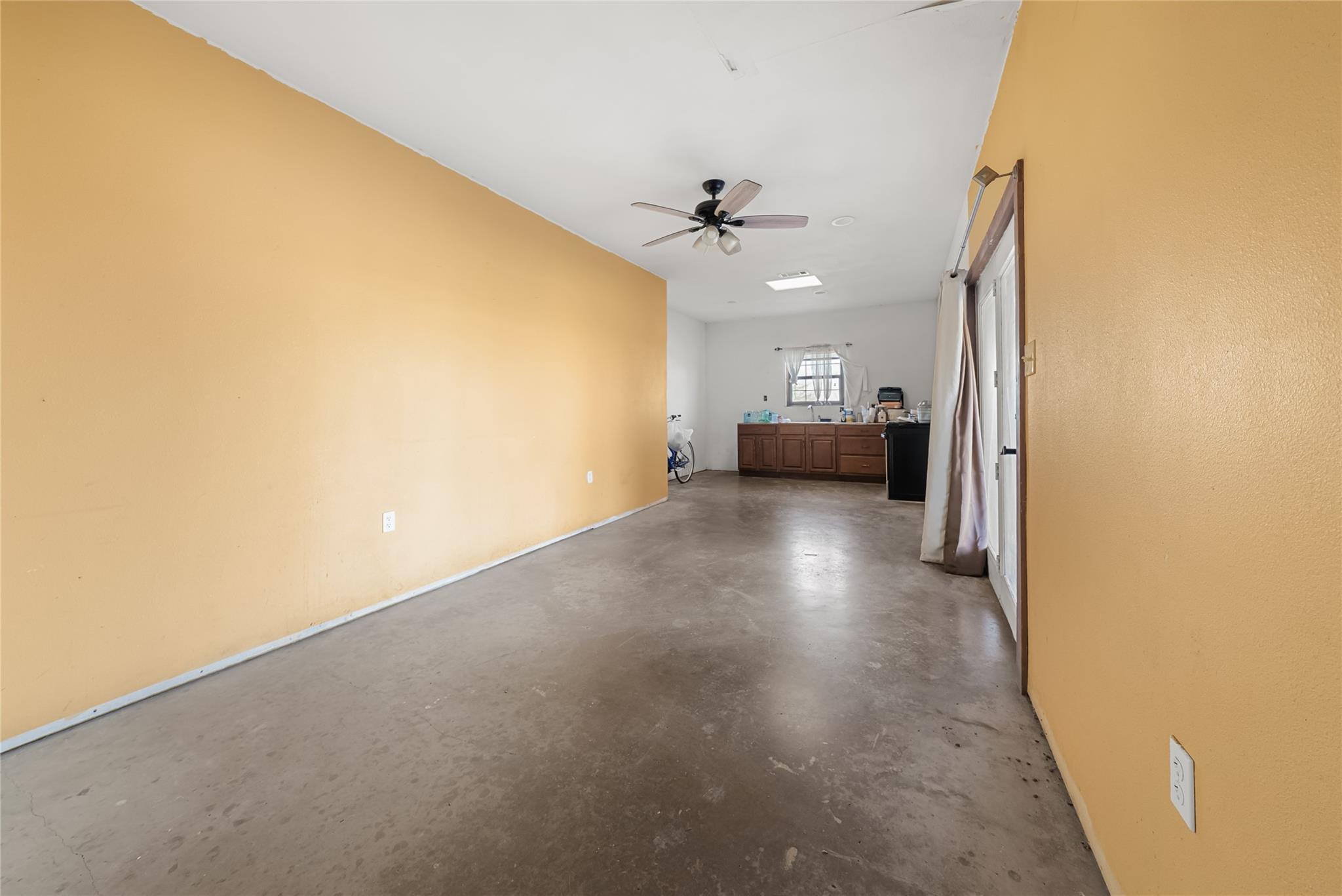 474 Heidenreich Ln, Kyle, TX 78640