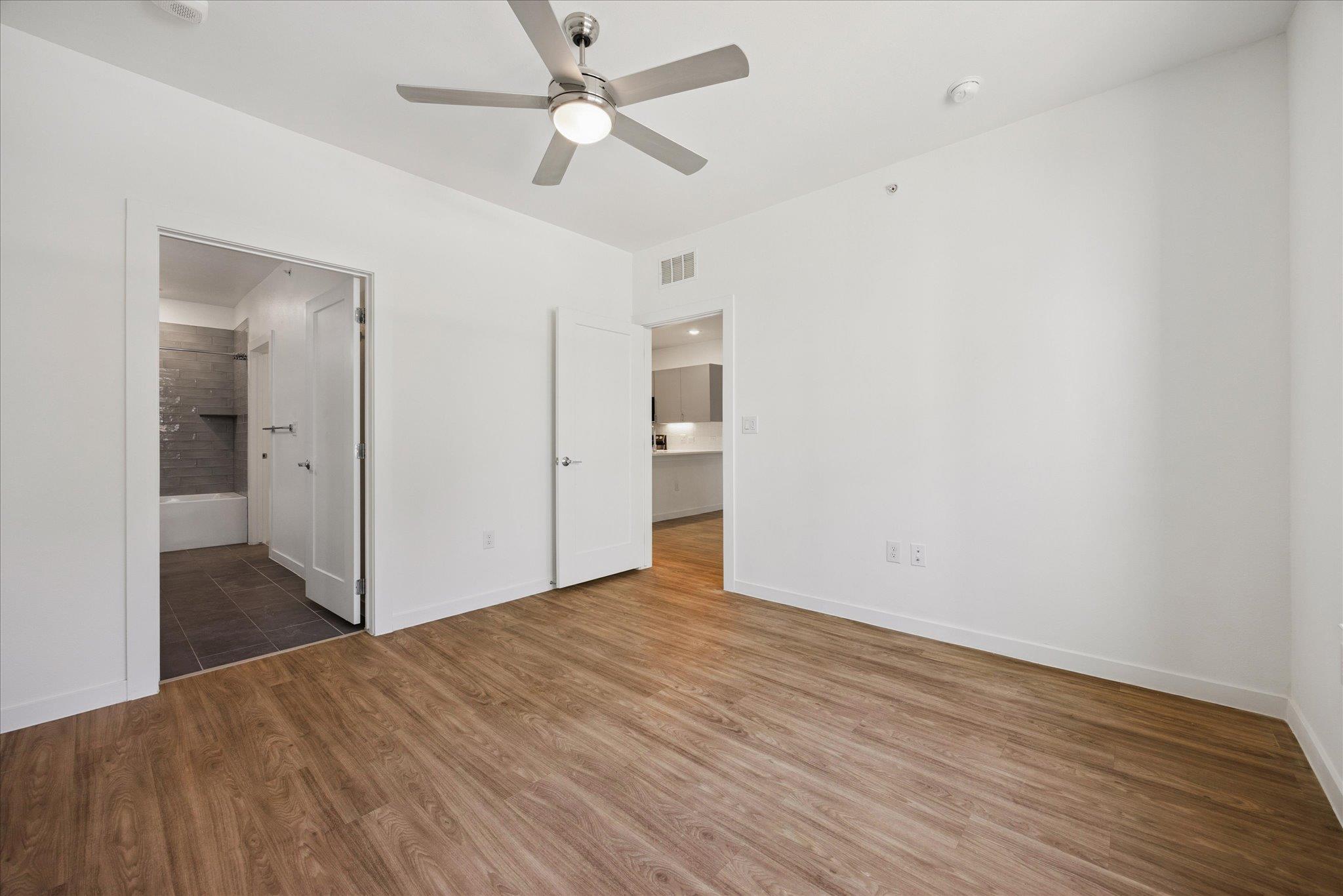 4801 Springdale Rd # 2006, Austin, TX 78723