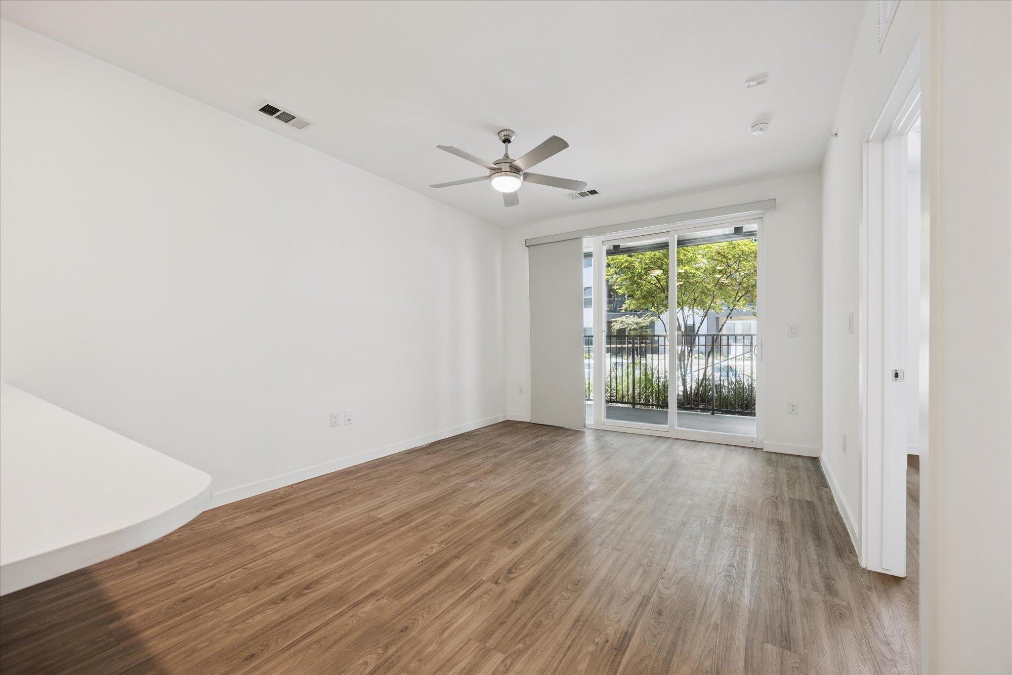 4801 Springdale Rd # 2006, Austin, TX 78723