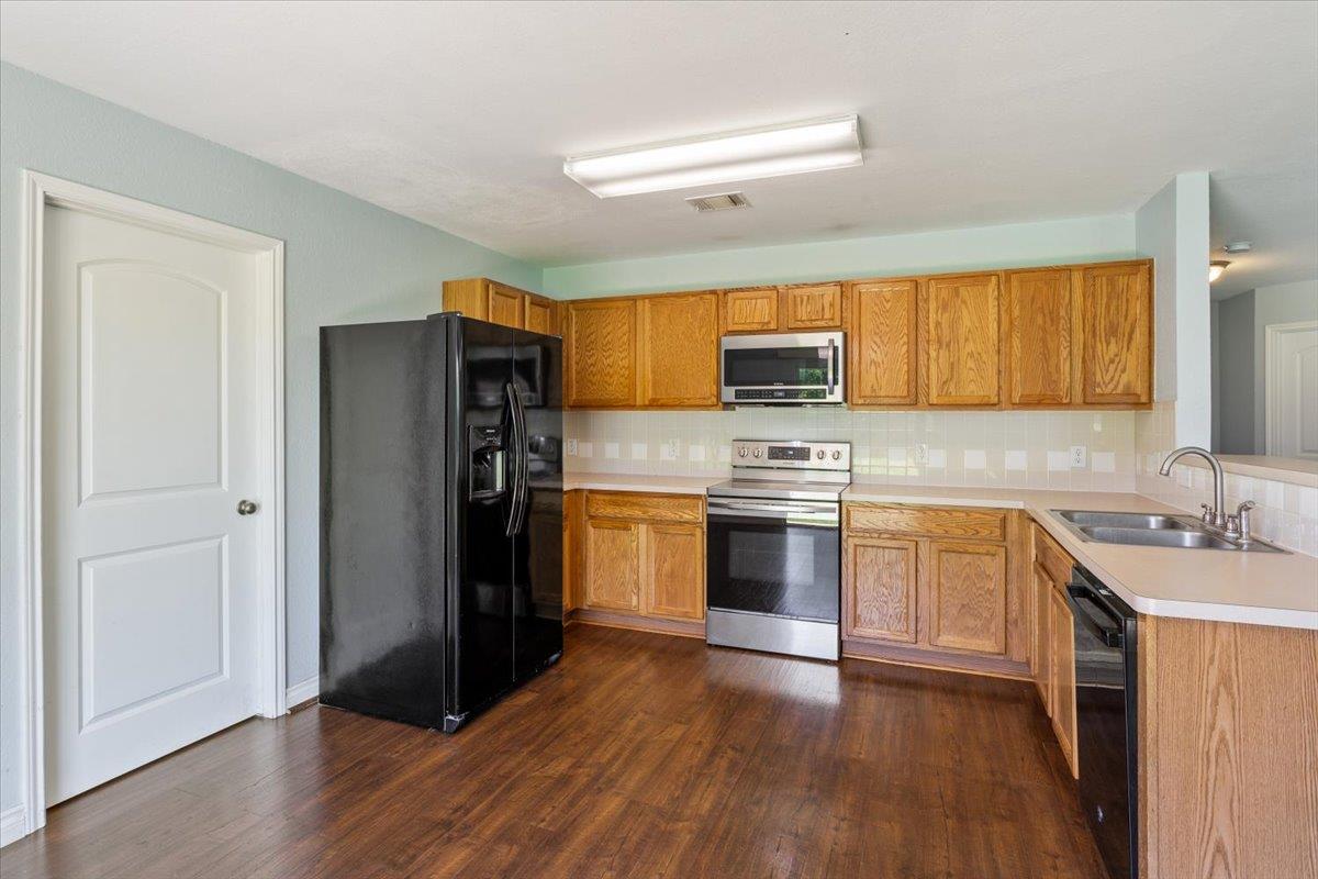 1450 Newbury St, Georgetown, TX 78626