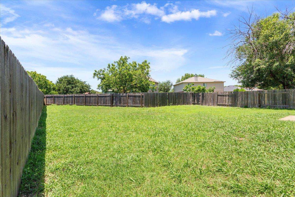 1450 Newbury St, Georgetown, TX 78626