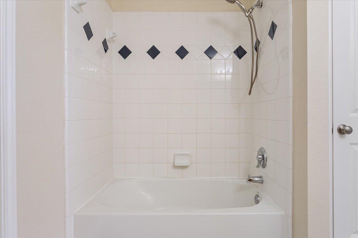 1450 Newbury St, Georgetown, TX 78626