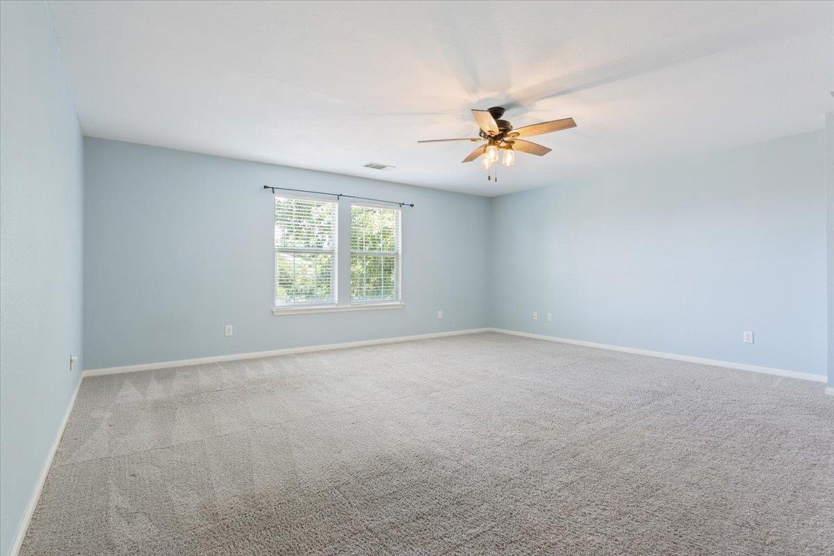 1450 Newbury St, Georgetown, TX 78626