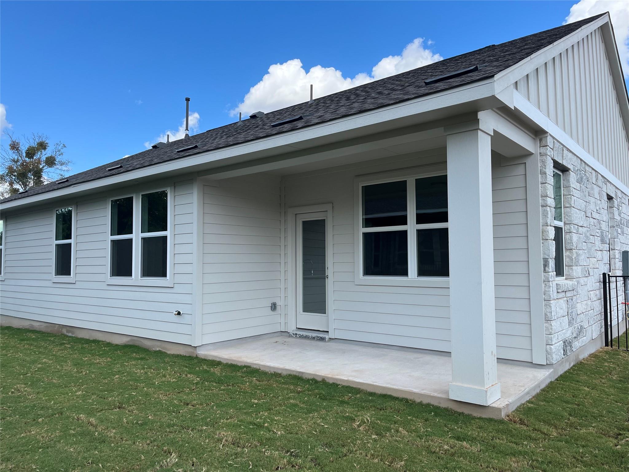 251 Revere Dr, Kyle, TX 78640