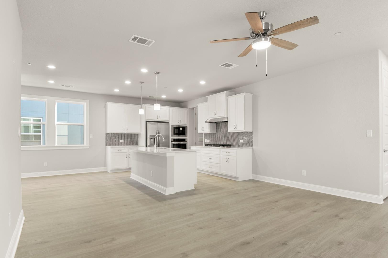 2605 Sam Bass Rd # 72, Round Rock, TX 78681