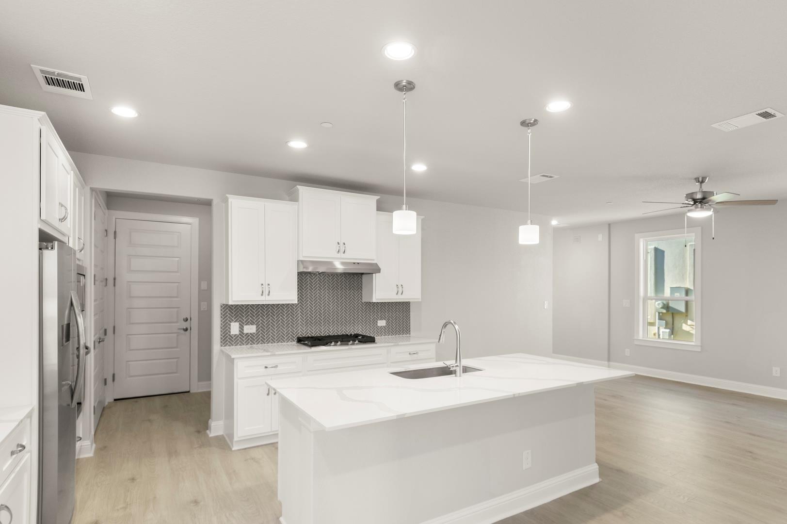 2605 Sam Bass Rd # 72, Round Rock, TX 78681