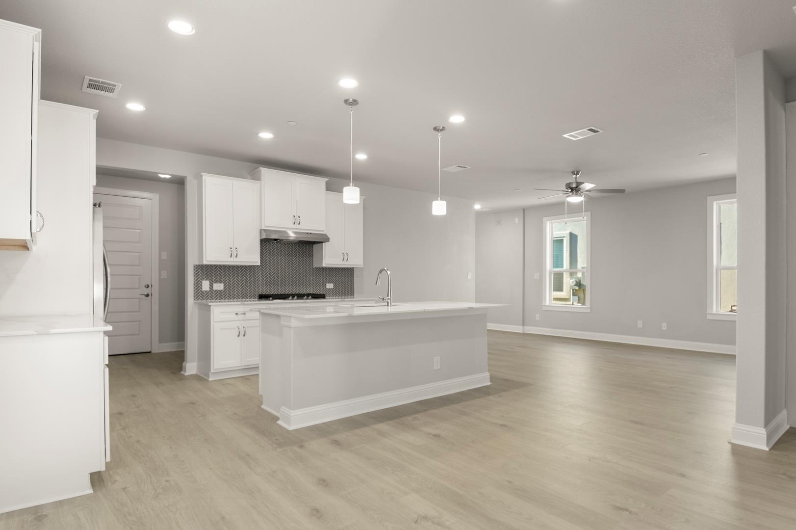 2605 Sam Bass Rd # 72, Round Rock, TX 78681