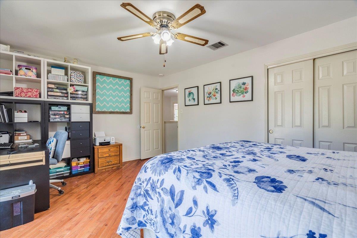 8210 LANDSMAN Dr, Austin, TX 78736