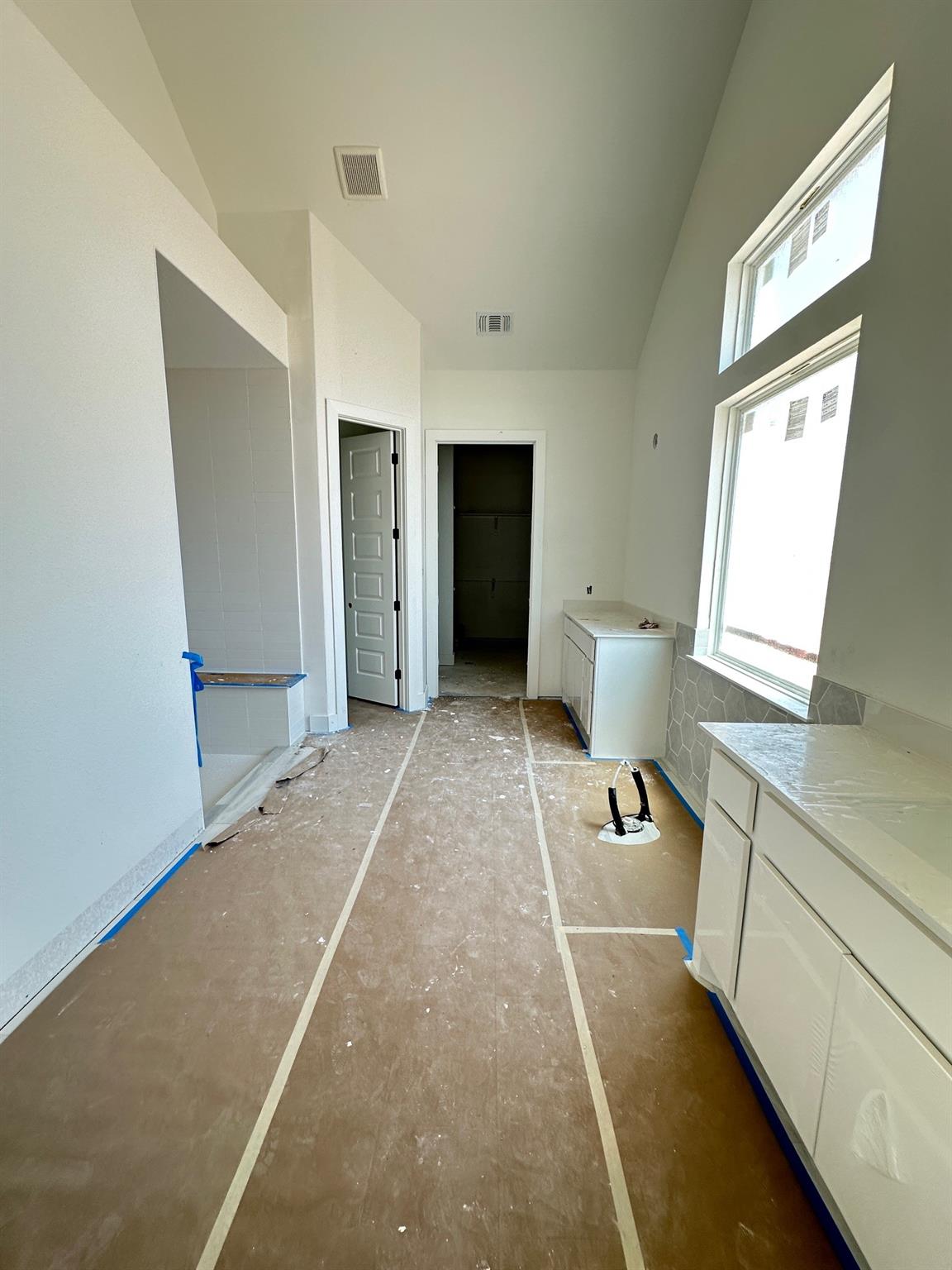 301 Yaklin Dr, Liberty Hill, TX 78642