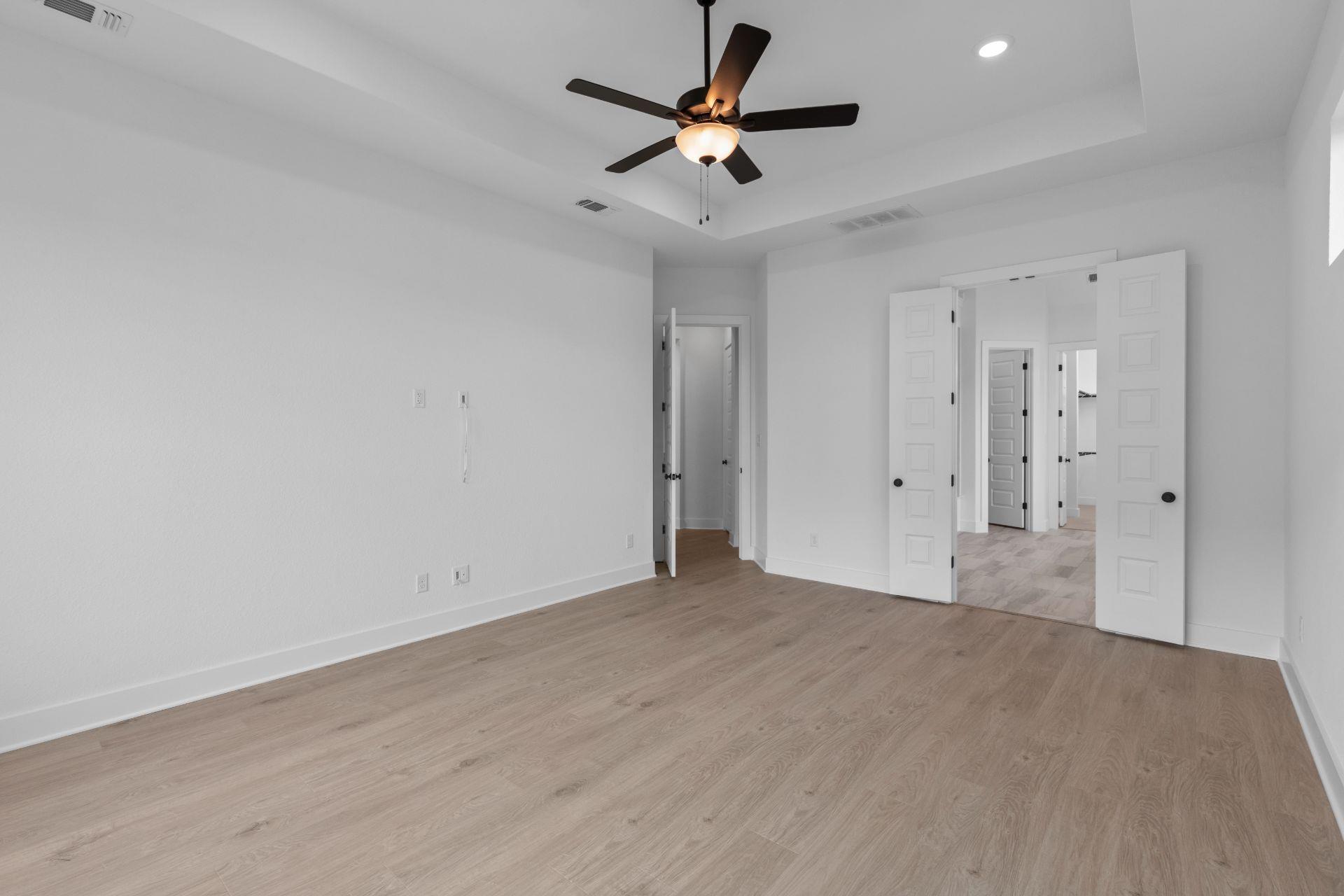 301 Yaklin Dr, Liberty Hill, TX 78642