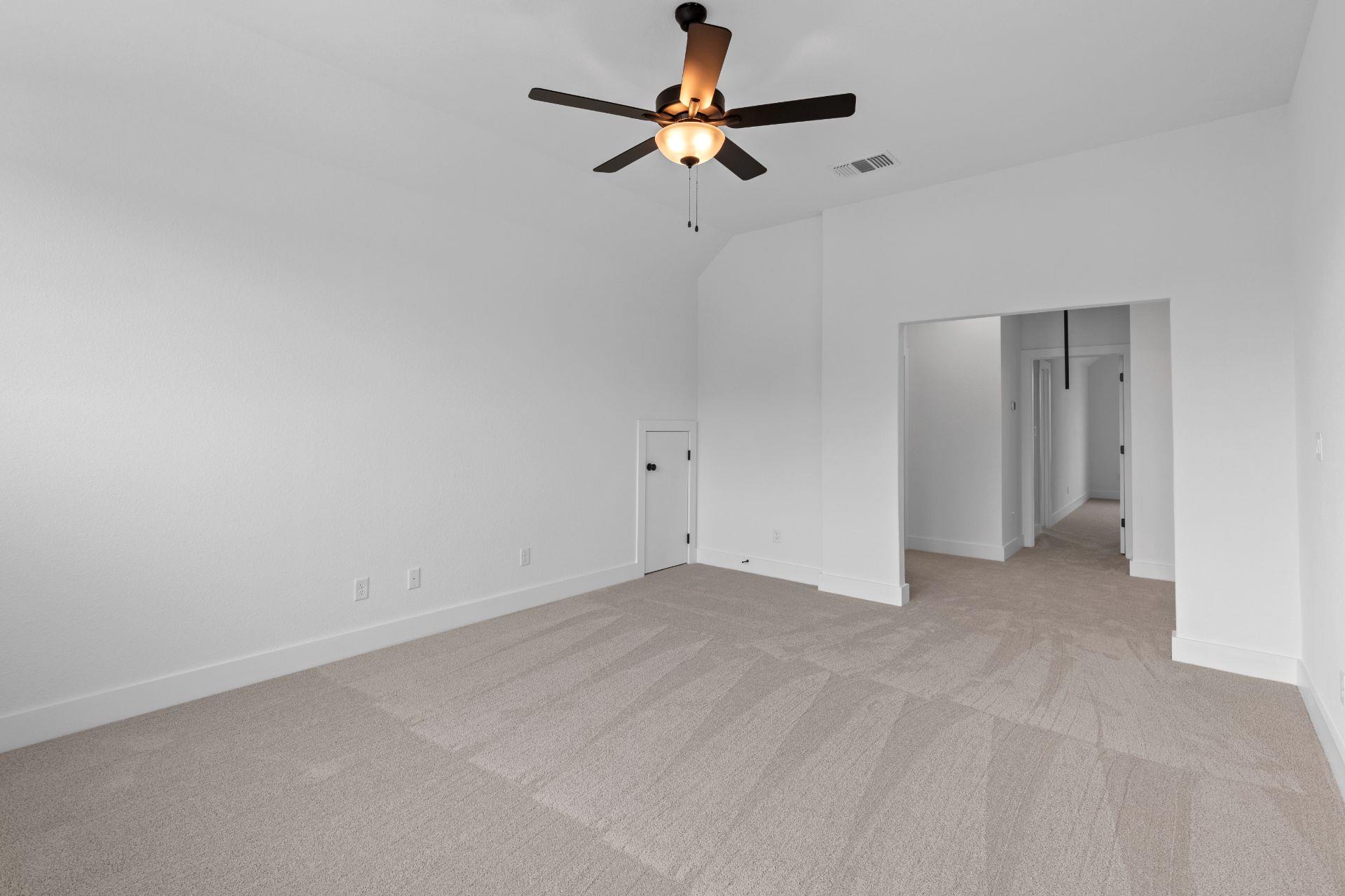 301 Yaklin Dr, Liberty Hill, TX 78642