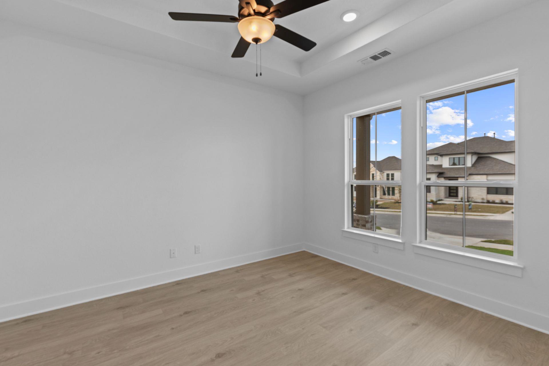 301 Yaklin Dr, Liberty Hill, TX 78642