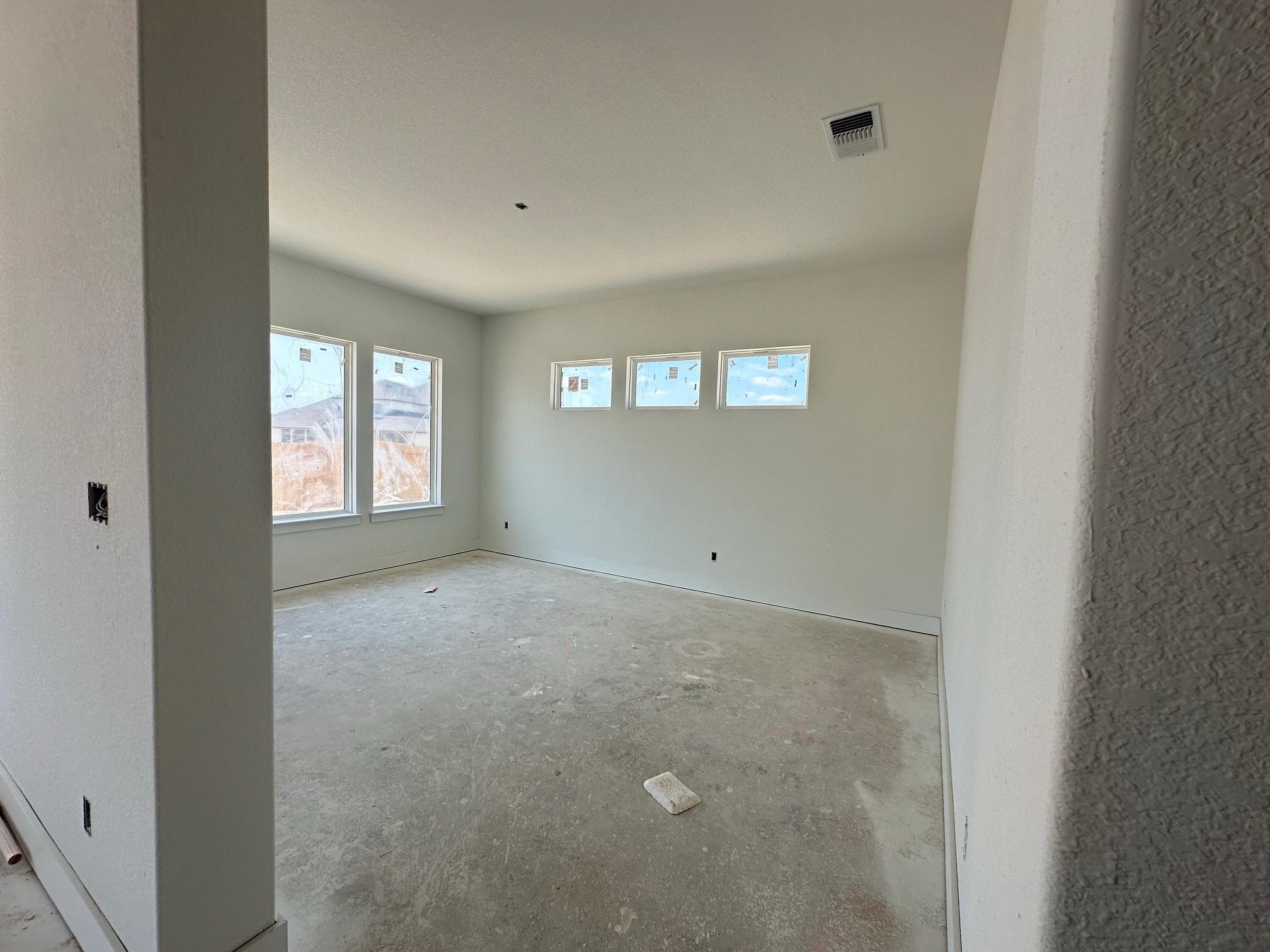 301 Yaklin Dr, Liberty Hill, TX 78642