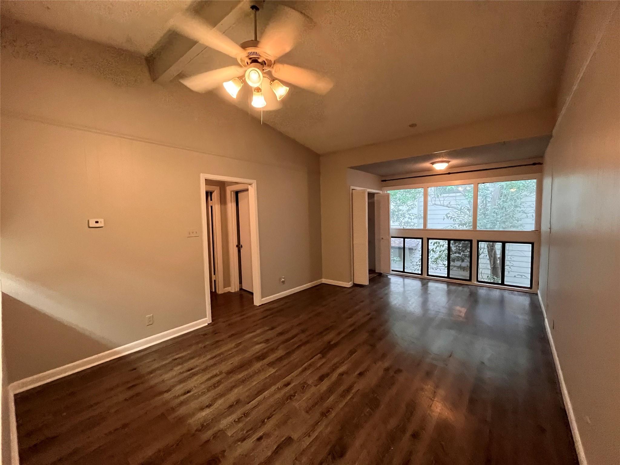1514 Forest Trl # 206, Austin, TX 78703