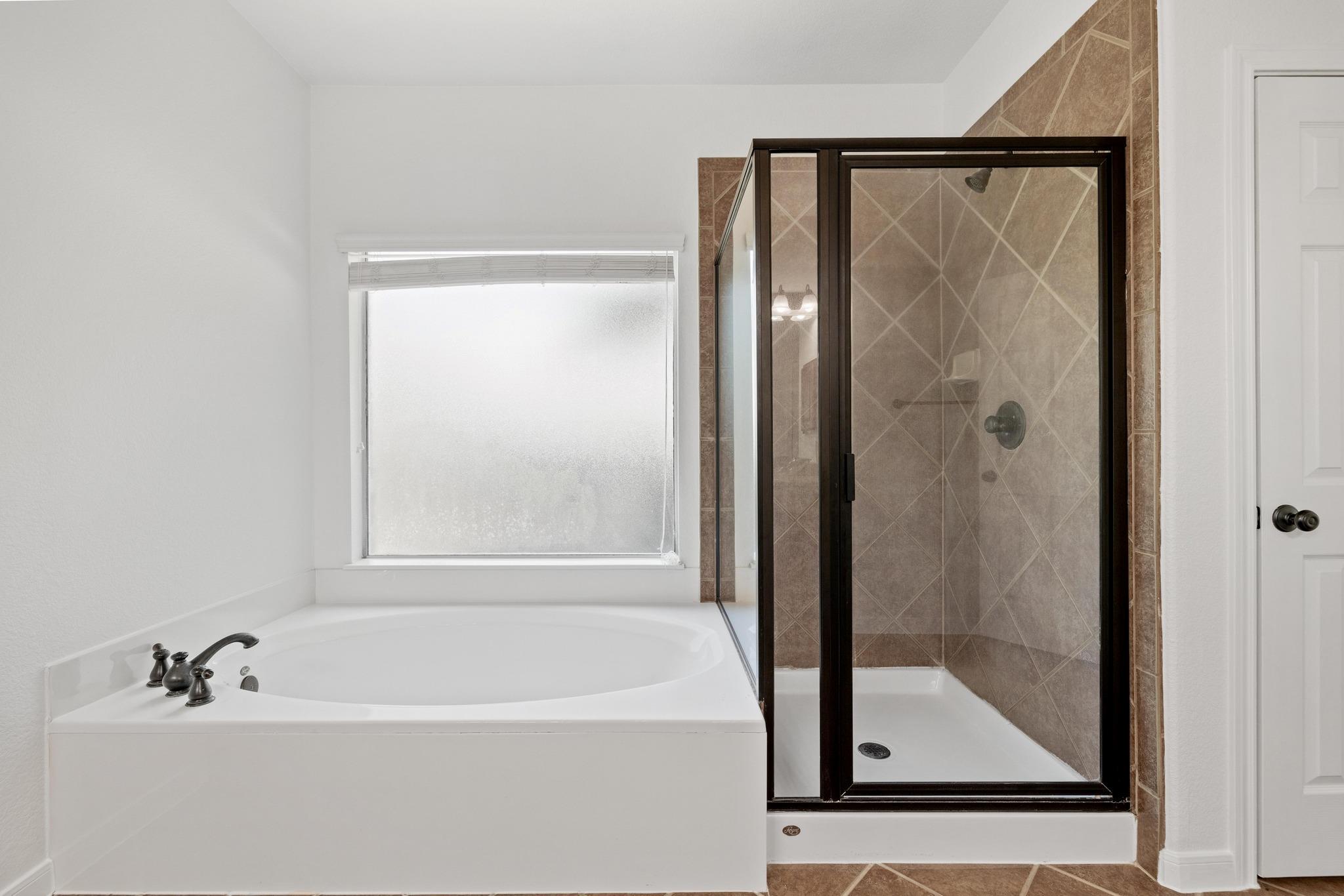 20936 Prestwick Dr, Hutto, TX 78634