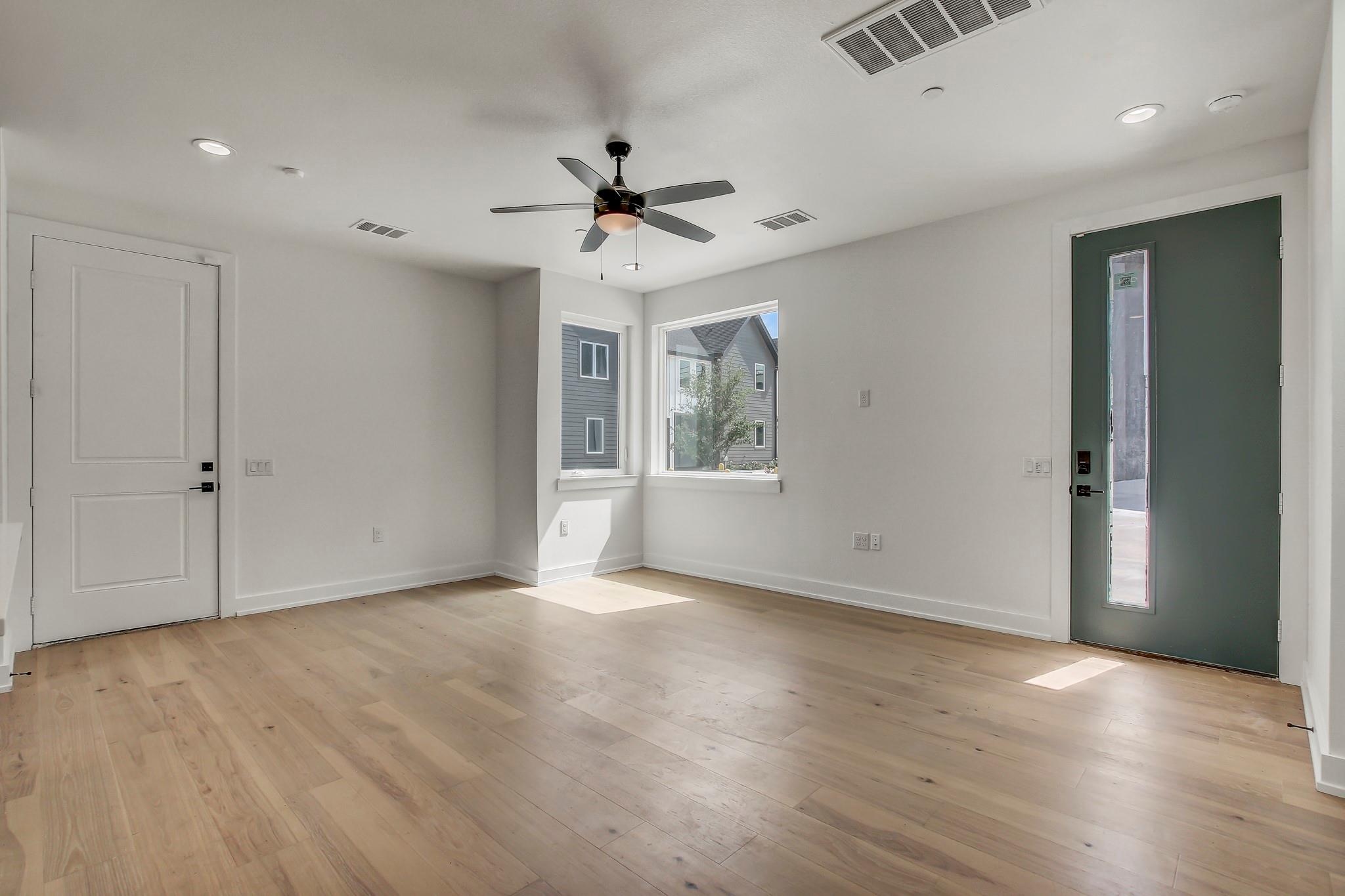 4127 E 12th St # 1, Austin, TX 78721