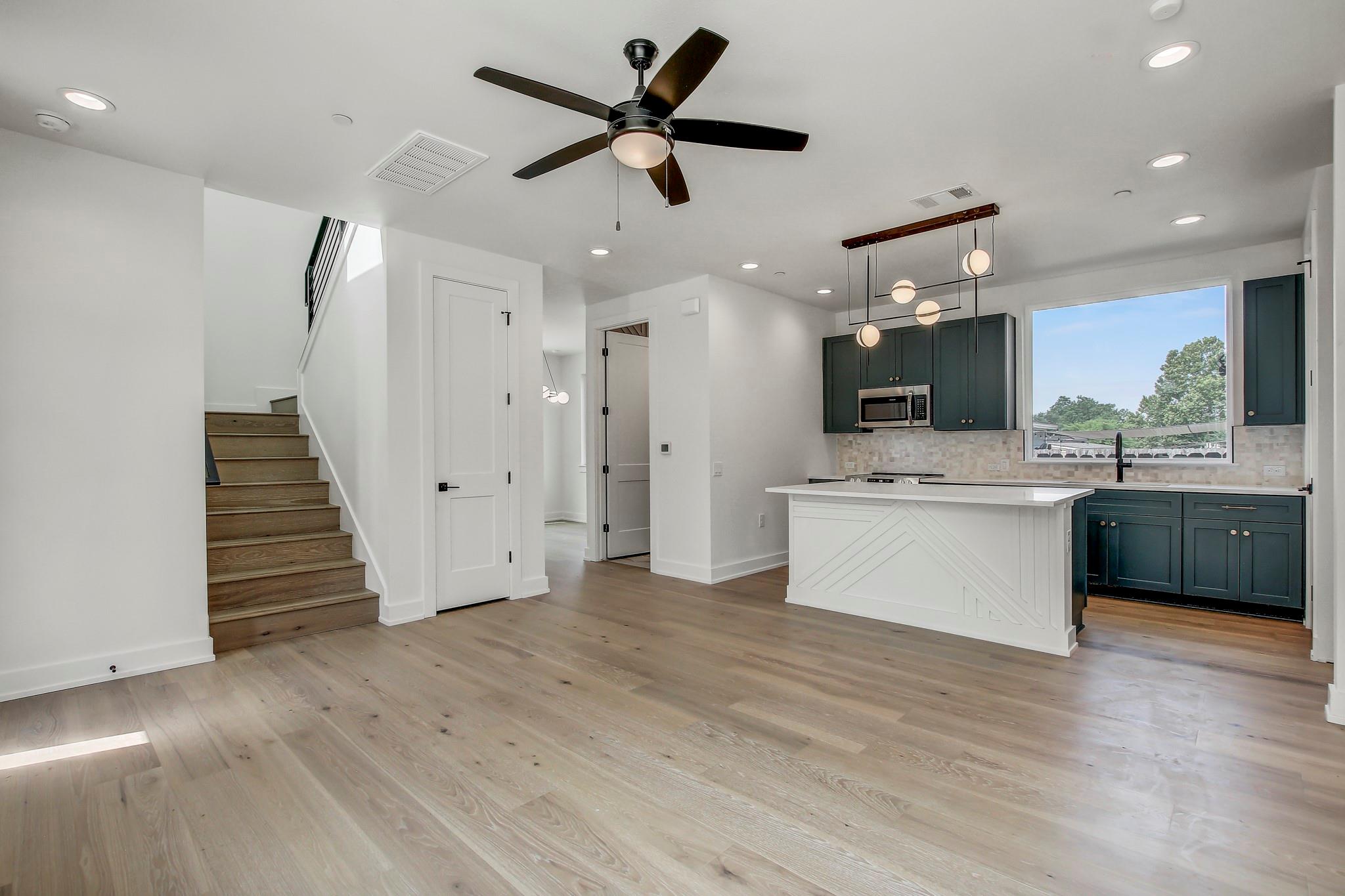 4127 E 12th St # 1, Austin, TX 78721