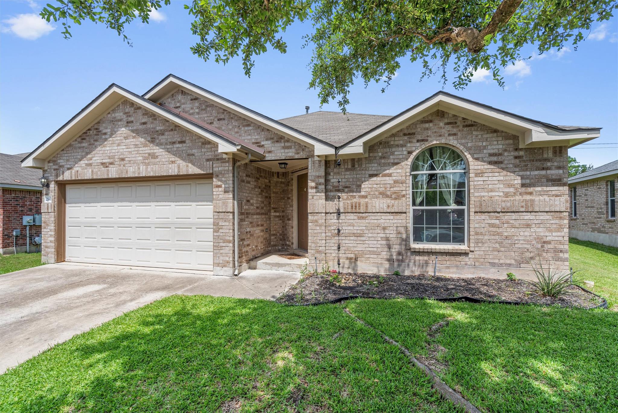 2141 Rachel Ln, Round Rock, TX 78664