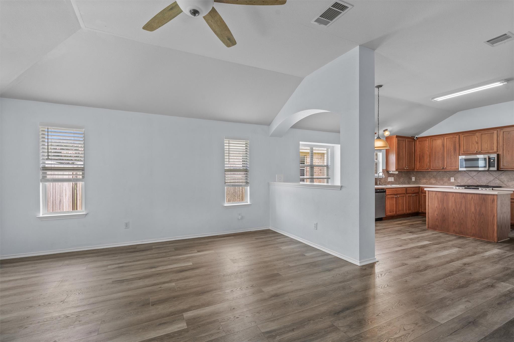 2141 Rachel Ln, Round Rock, TX 78664