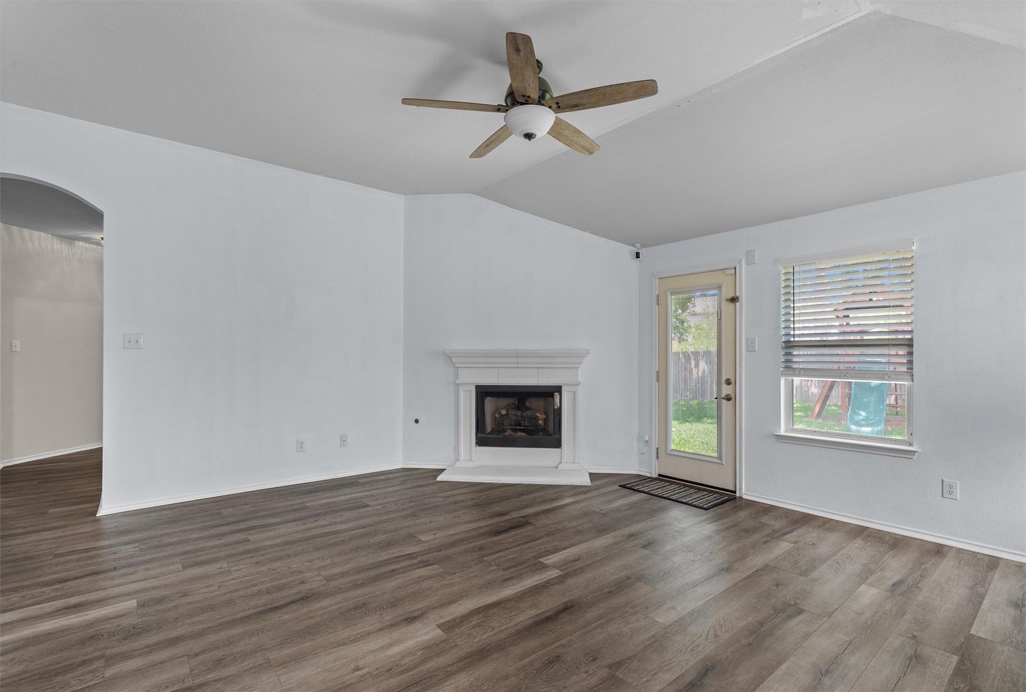 2141 Rachel Ln, Round Rock, TX 78664