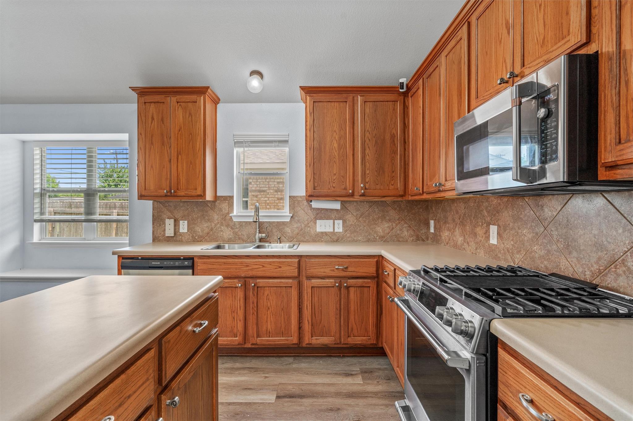 2141 Rachel Ln, Round Rock, TX 78664