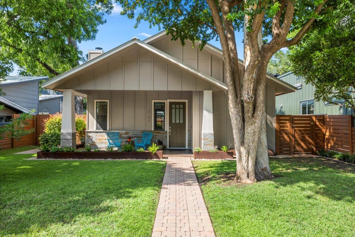1706 Canterbury St, Austin, TX 78702