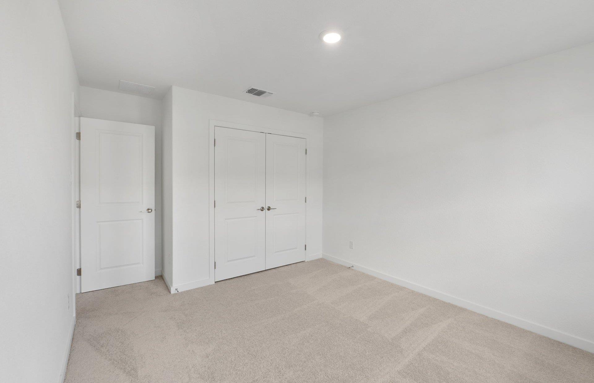 1280 E Main St # 402, Round Rock, TX 78664