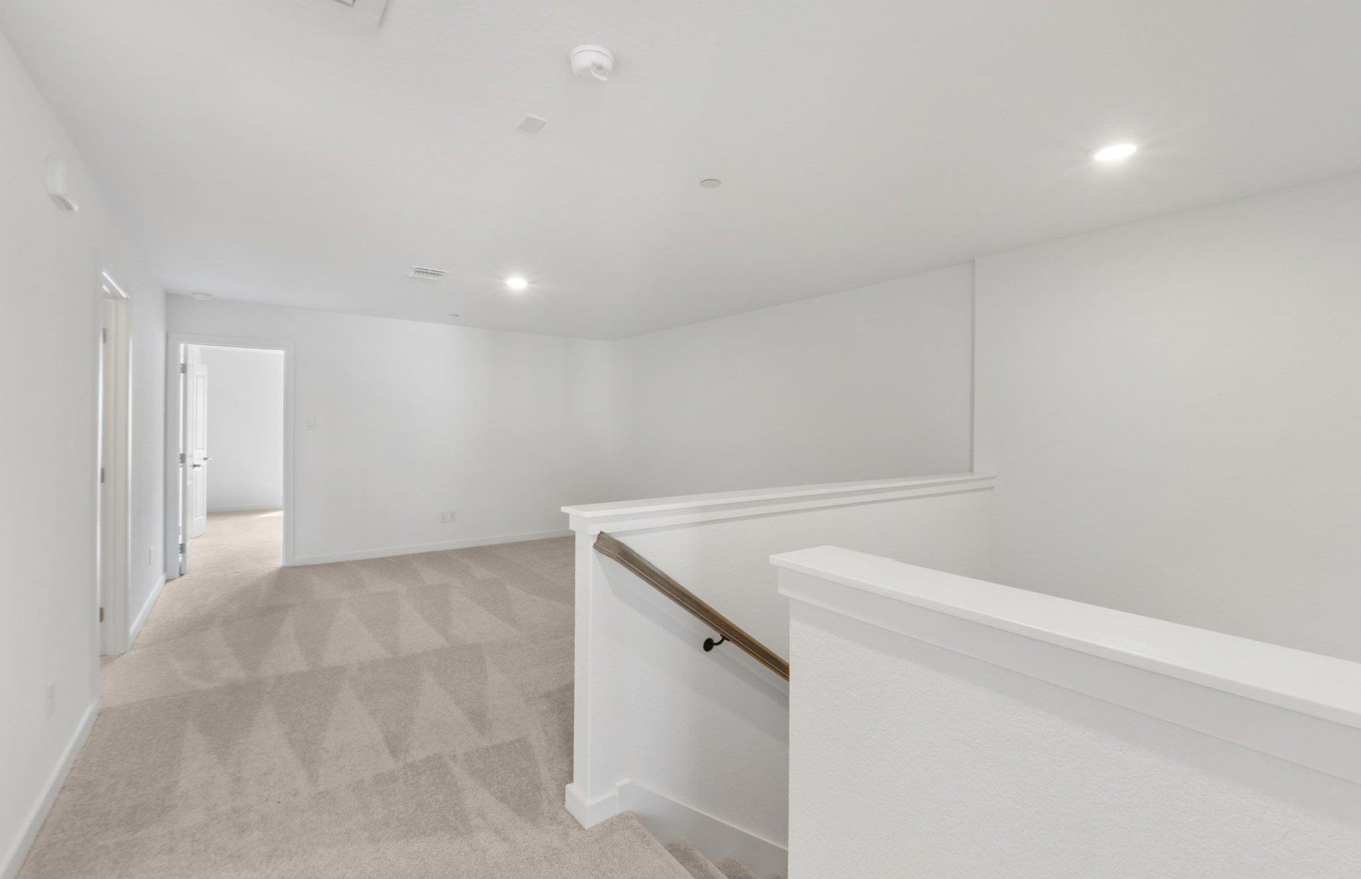 1280 E Main St # 402, Round Rock, TX 78664