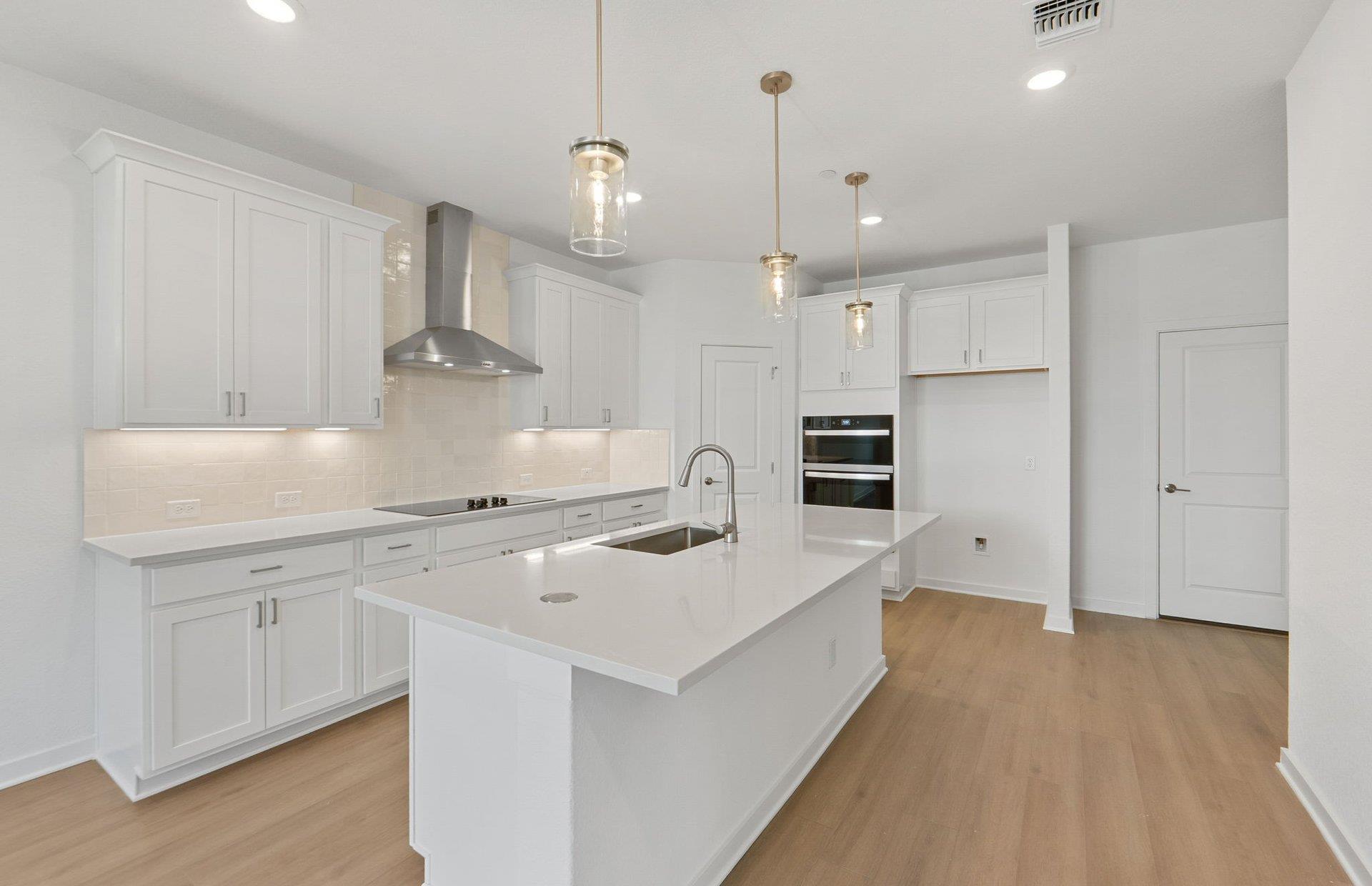 1280 E Main St # 402, Round Rock, TX 78664