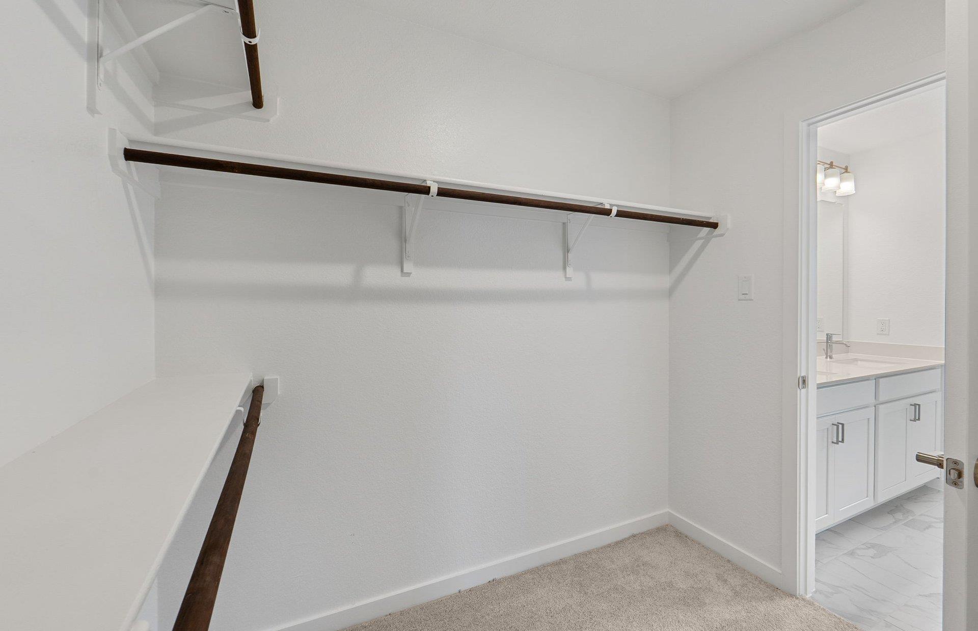 1280 E Main St # 402, Round Rock, TX 78664