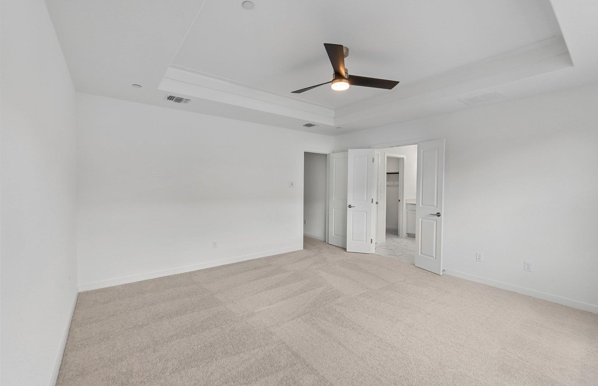 1280 E Main St # 402, Round Rock, TX 78664