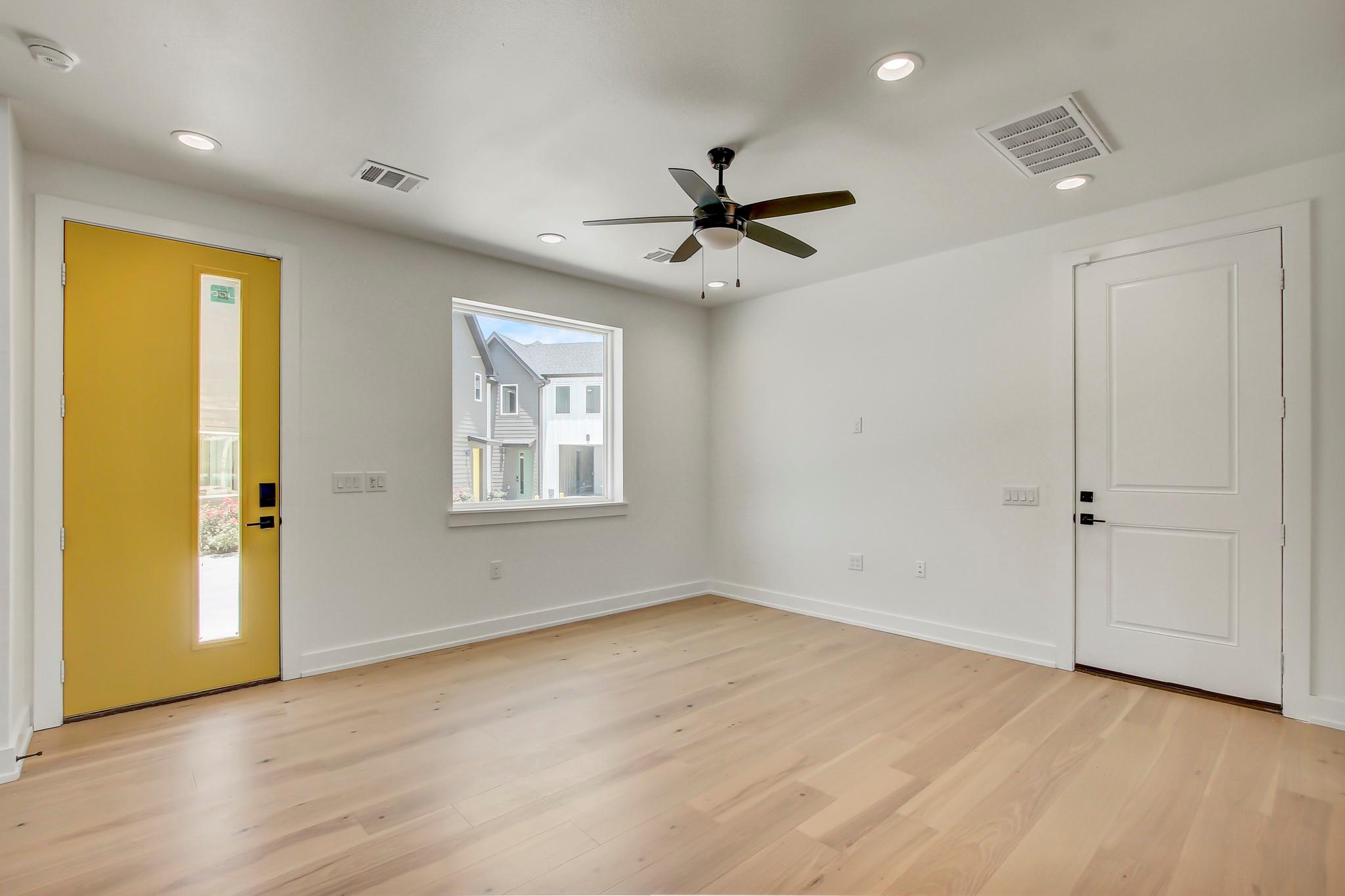 4127 E 12th St # 8, Austin, TX 78721