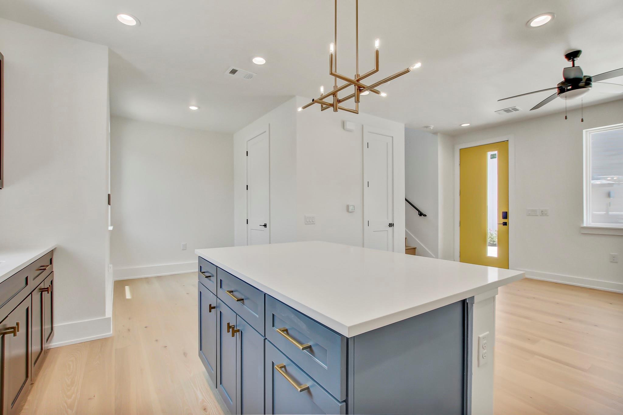 4127 E 12th St # 8, Austin, TX 78721