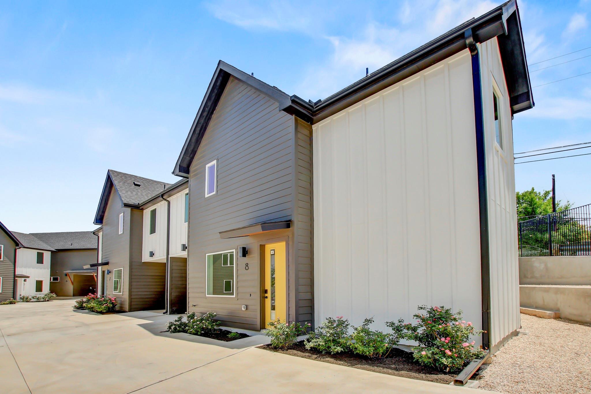 4127 E 12th St # 8, Austin, TX 78721