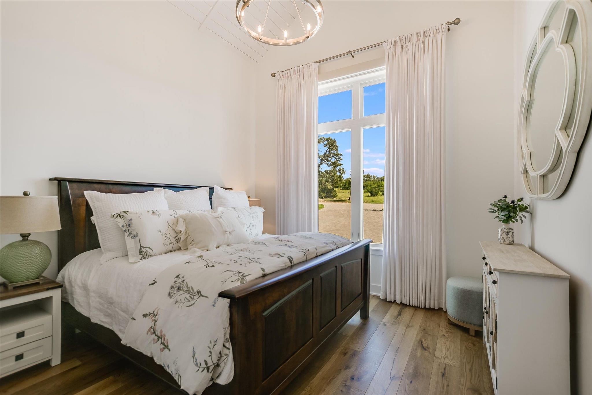 120 Nattie Woods, Horseshoe Bay, TX 78657