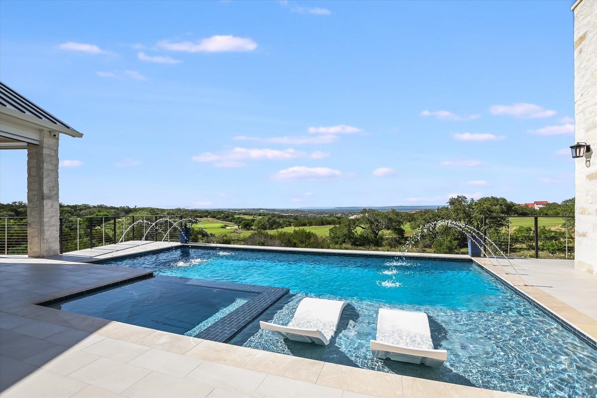 120 Nattie Woods, Horseshoe Bay, TX 78657