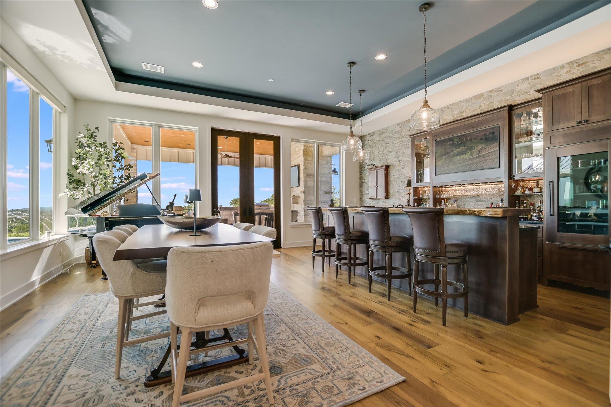 120 Nattie Woods, Horseshoe Bay, TX 78657