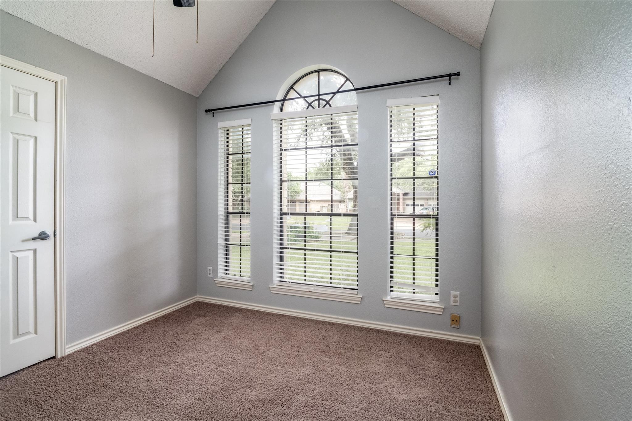 2306 Susan Ln, Leander, TX 78641