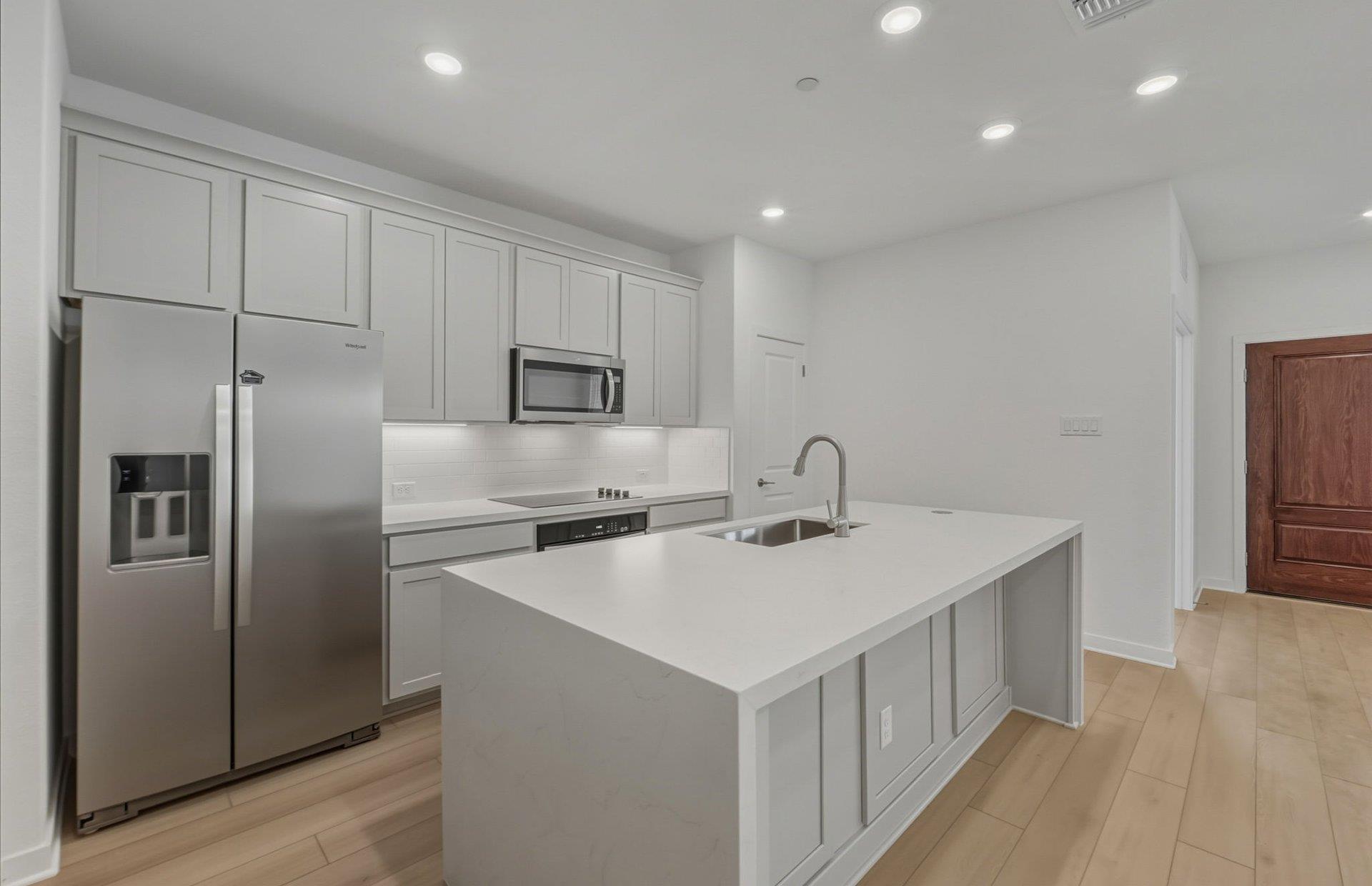 1280 E Main St # 403, Round Rock, TX 78664