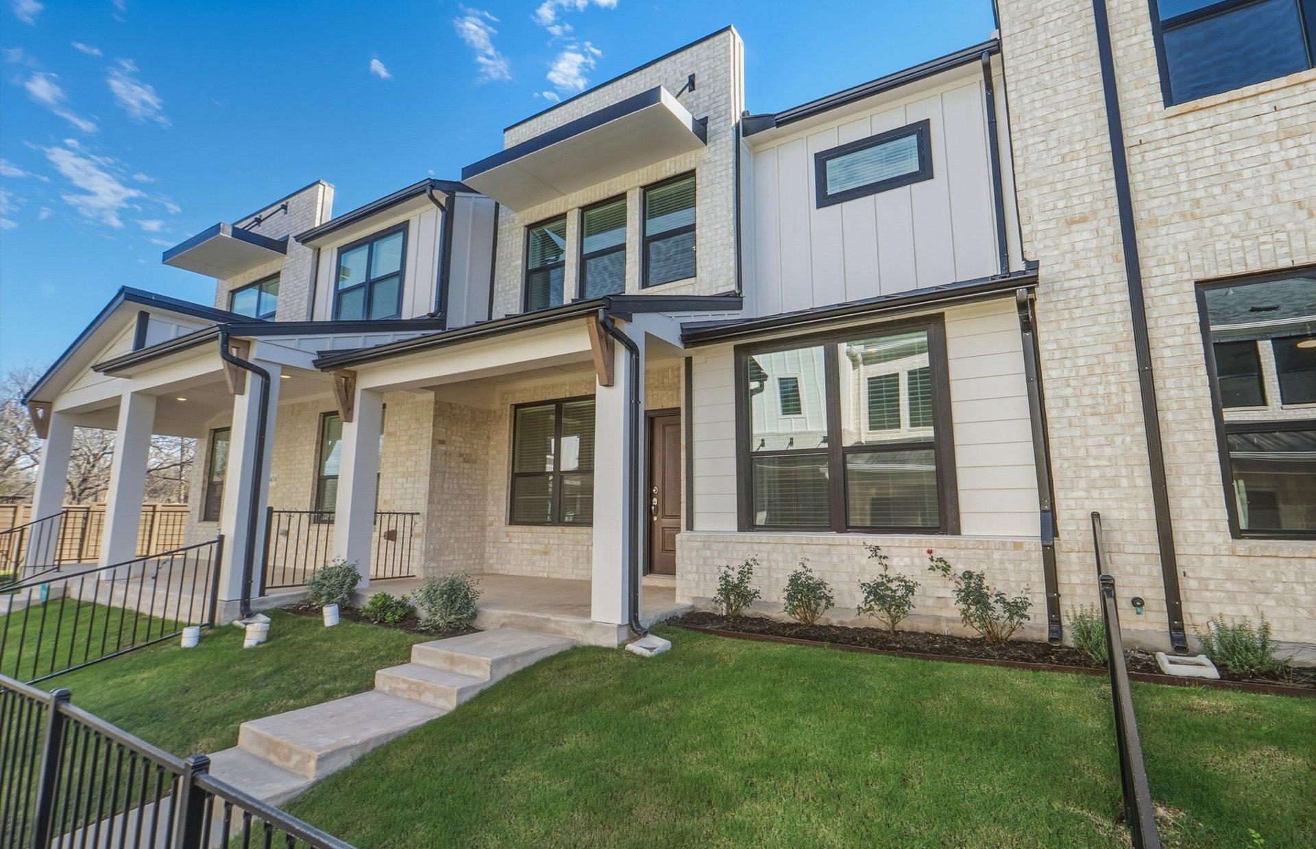 1280 E Main St # 403, Round Rock, TX 78664