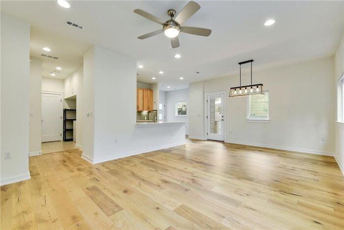 6800 Menchaca Rd # 45, Austin, TX 78745