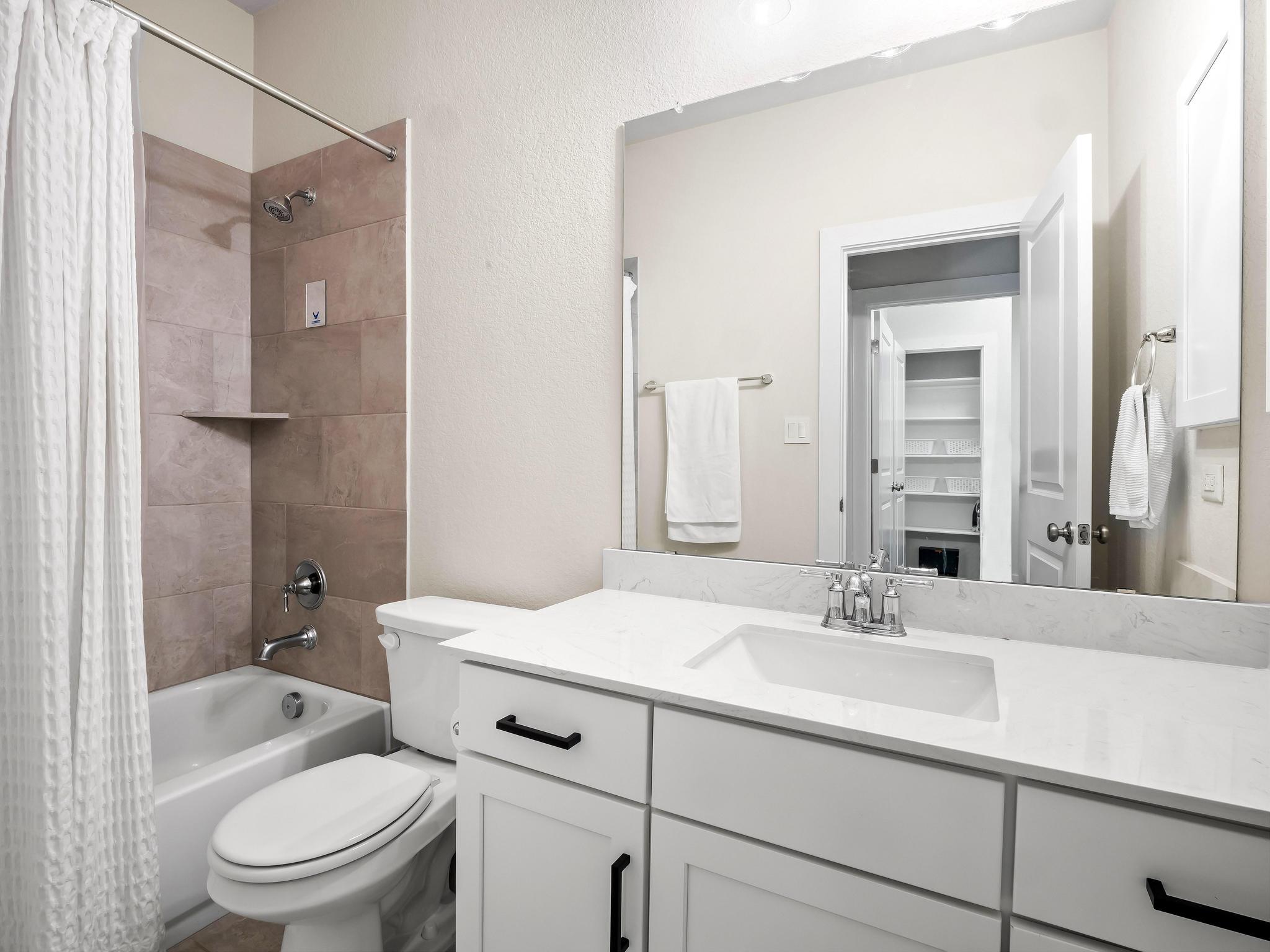 2209 Santa Isabella Dr, Leander, TX 78641